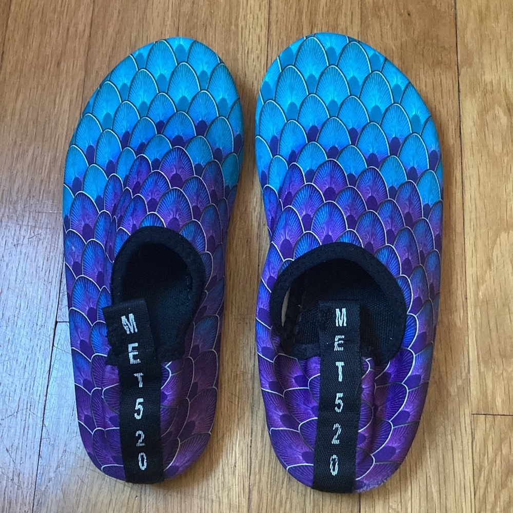 Met520 Blue & Purple Slip-On Water Shoes